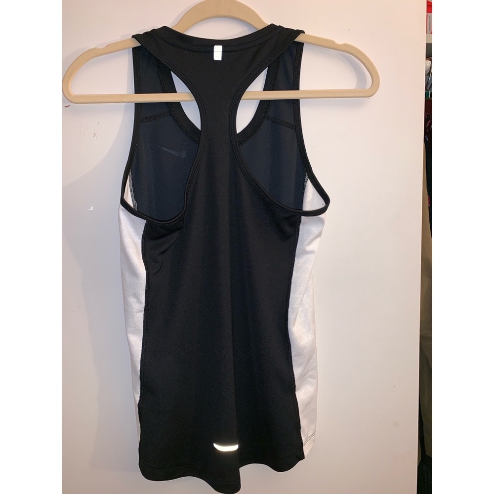 Nike Racerback - Picture 2 of 4